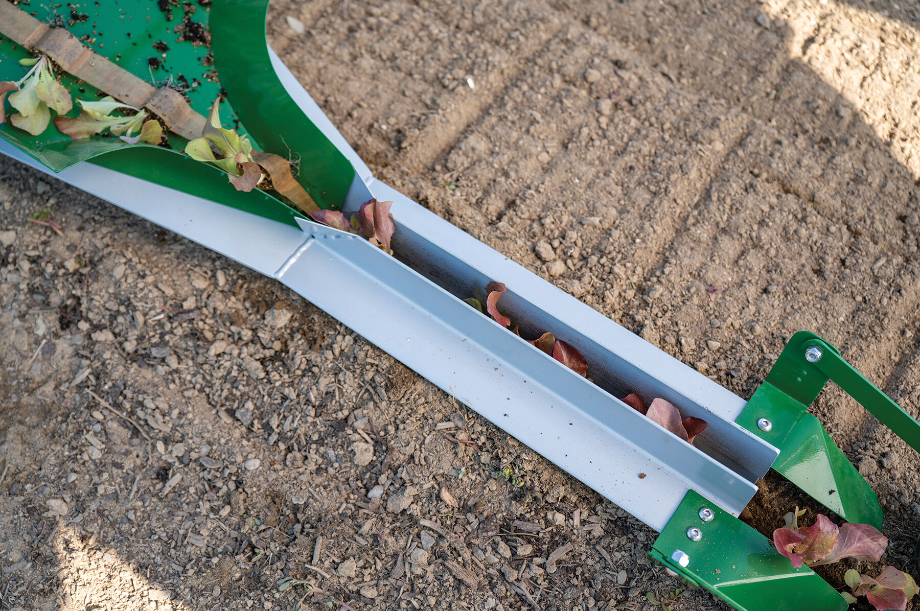 Johnny's Paperpot Transplanter Paperpot Transplanter